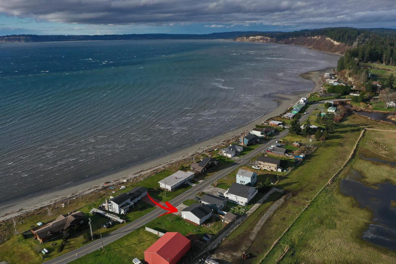 Maxwelton Beach Sunsets! Kayaks & Paddleboards! 1 Min Walk To The Water! Clinton Exterior photo