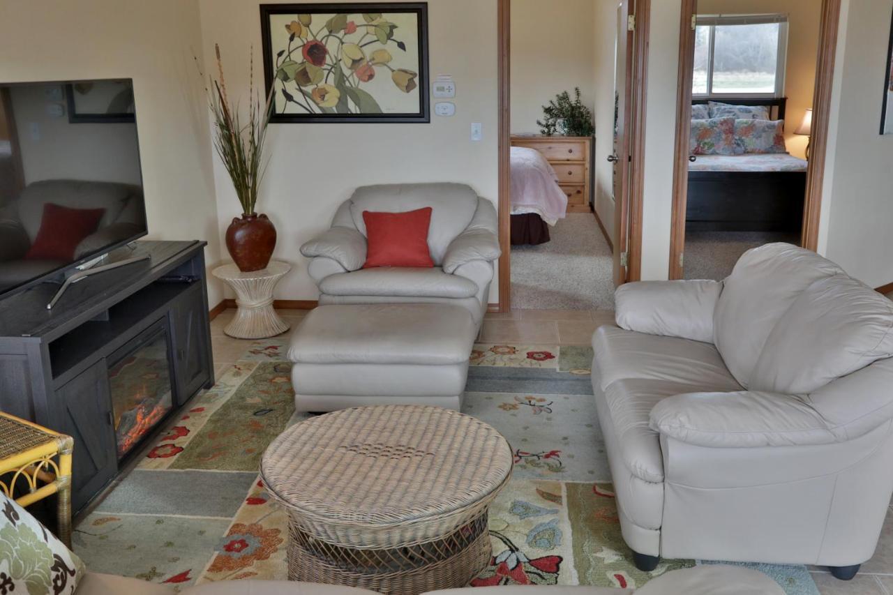 Maxwelton Beach Sunsets! Kayaks & Paddleboards! 1 Min Walk To The Water! Clinton Exterior photo