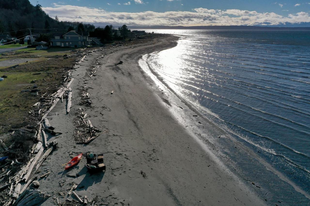 Maxwelton Beach Sunsets! Kayaks & Paddleboards! 1 Min Walk To The Water! Clinton Exterior photo